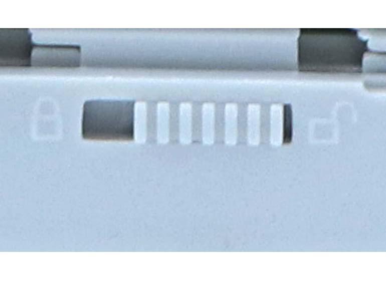TAG-8000 無線高壓核相器后蓋開關