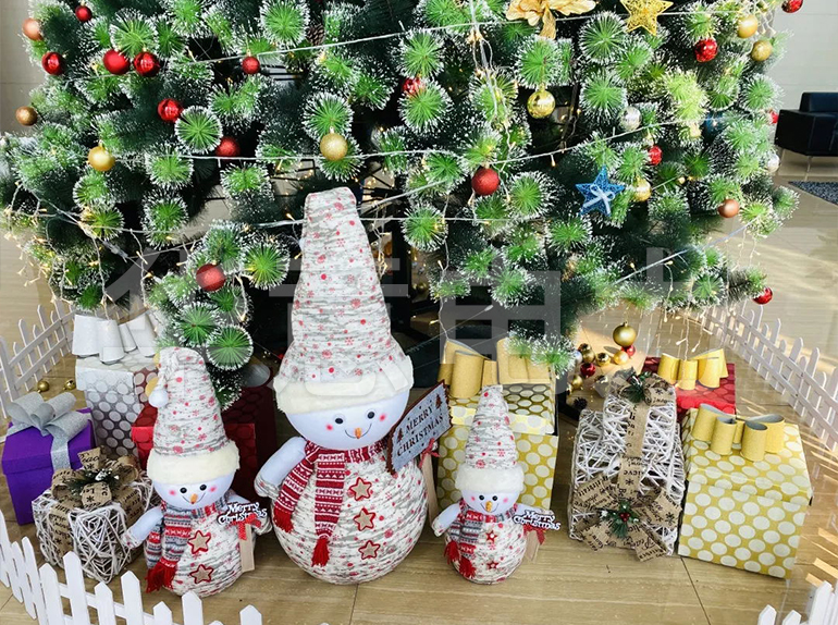 圣誕節(jié),唯有溫暖不負(fù)卿 | 祝大家圣誕節(jié)快樂!.jpg 圣誕節(jié),唯有溫暖不負(fù)卿 | 祝大家圣誕節(jié)快樂!.jpg